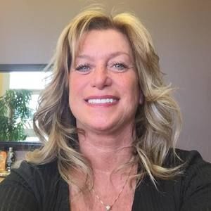 Meet your Posher, Lucie